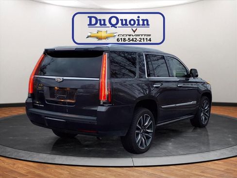 Used 2018 Cadillac Escalade Platinum image 2