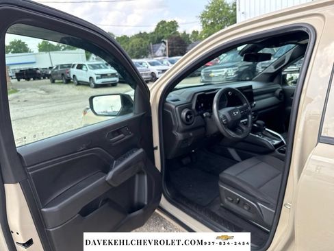 Used 2023 Chevrolet Colorado Trail Boss w/ Advanced Trailering Package AWD/4WD image 9