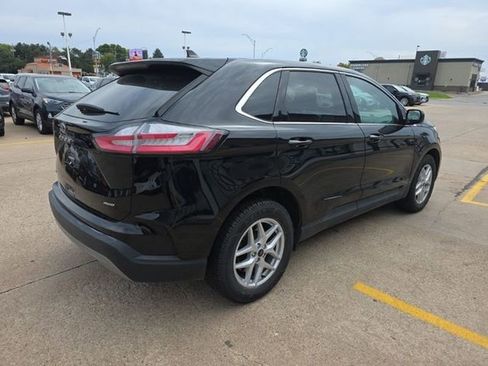 Used 2024 Ford Edge SEL AWD/4WD image 5