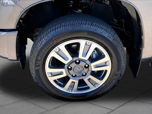 Used 2020 Toyota Tundra Platinum AWD/4WD image 10