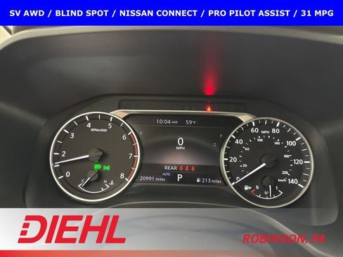 Used 2022 Nissan Rogue SV image 26