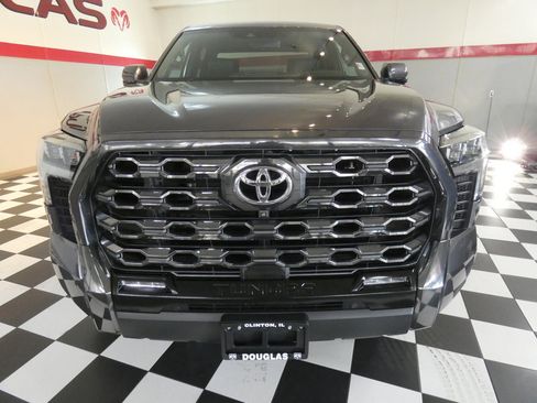 Used 2023 Toyota Tundra Platinum AWD/4WD image 2