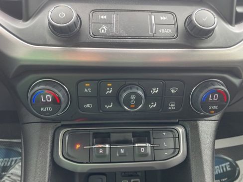 Used 2023 GMC Acadia AT4 w/ Technology Package image 40