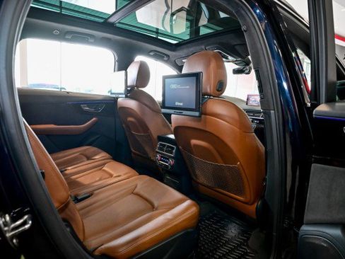 Used 2017 Audi Q7 3.0T Prestige image 25