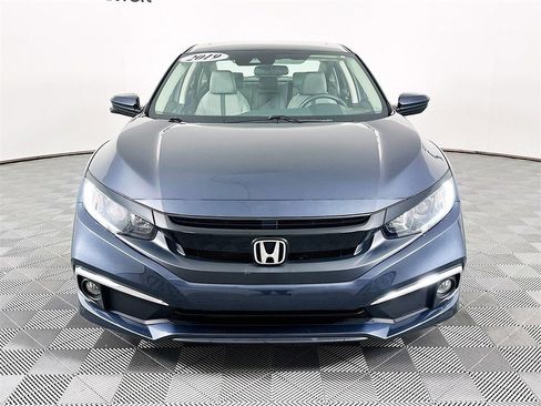 Used 2019 Honda Civic EX image 2