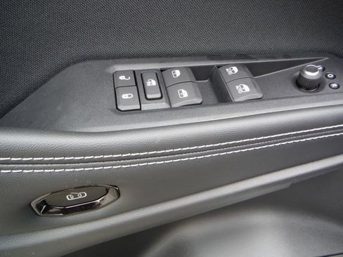 New 2026 Jeep Cherokee Laredo AWD/4WD image 17
