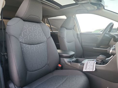 New 2025 Toyota RAV4 XLE image 18