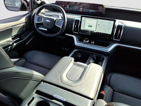 New 2025 Ford Expedition Tremor image 8