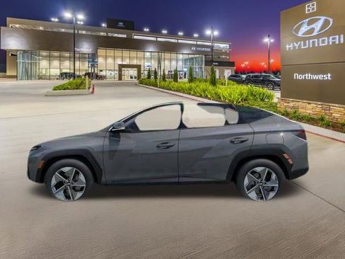 Used 2025 Hyundai Tucson SEL FWD image 32