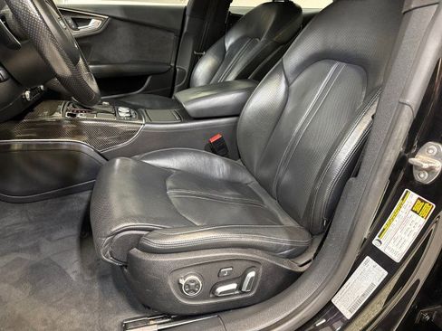 Used 2016 Audi RS 7 Prestige w/ Driver Assistance Package image 17