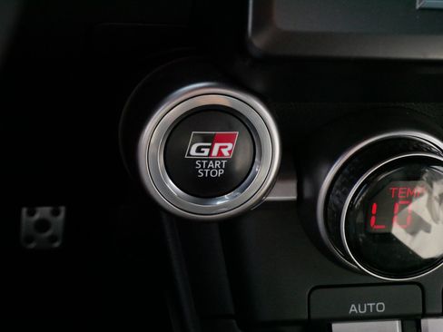 Certified 2023 Toyota GR86 Premium RWD image 27