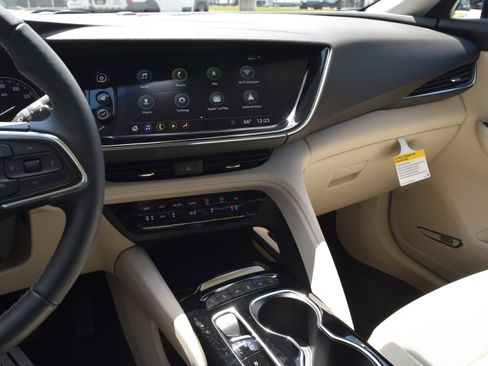 Used 2023 Buick Envision Avenir AWD/4WD image 15