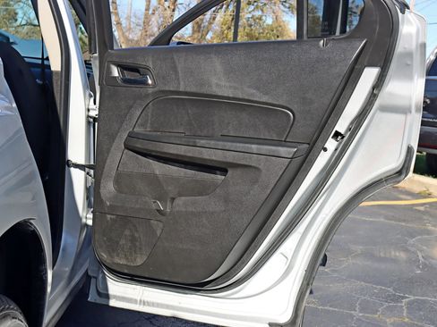 Used 2016 Chevrolet Equinox LT w/ Convenience Package image 30