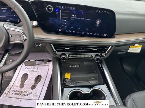 Used 2025 Chevrolet Tahoe High Country image 16