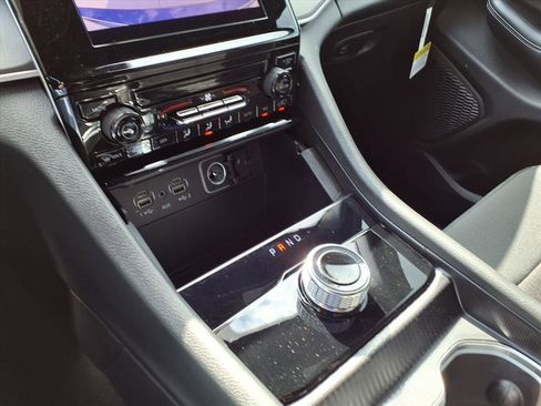 New 2025 Jeep Grand Cherokee L Laredo w/ Trailer Tow Package image 15