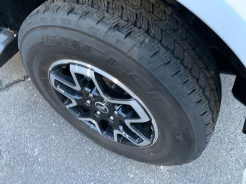 Certified 2025 Ford Bronco Outer Banks image 9