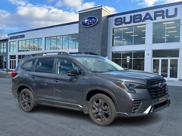 Used 2023 Subaru Ascent Onyx Edition AWD/4WD image 1