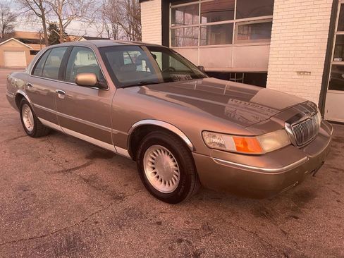 Used 2001 Mercury Grand Marquis LS image 12
