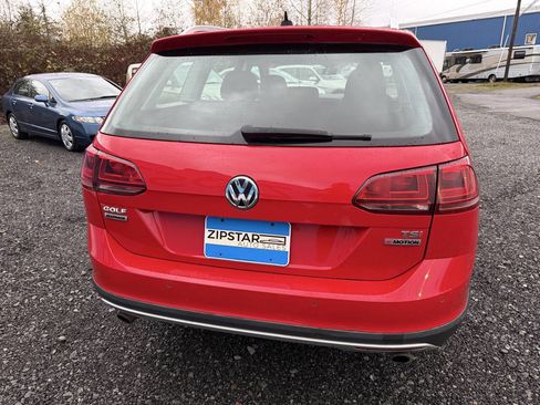 Used 2017 Volkswagen Golf Alltrack SEL image 4