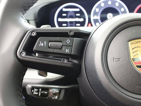 New 2026 Porsche Cayenne S image 32