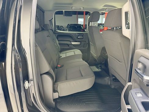 Used 2018 Chevrolet Silverado 1500 LT w/ All Star Edition image 37