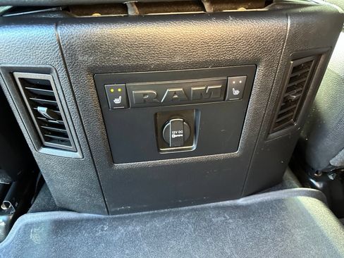 Used 2015 RAM 1500 Laramie w/ Convenience Group AWD/4WD image 25