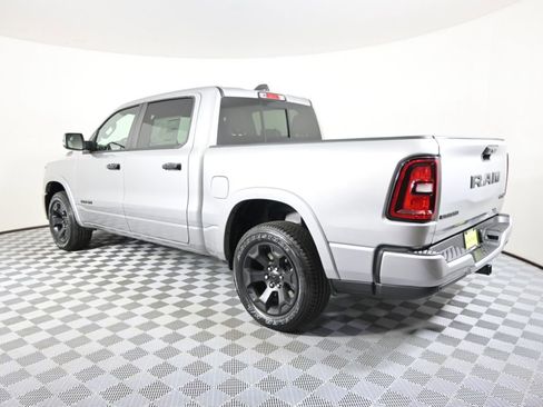 Used 2025 RAM 1500 Big Horn AWD/4WD image 4
