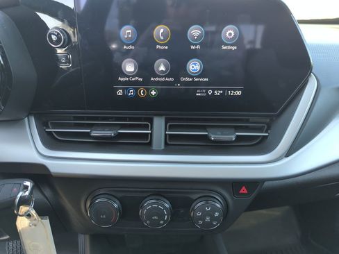 Used 2025 Chevrolet Trax LS w/ Driver Confidence Package image 33