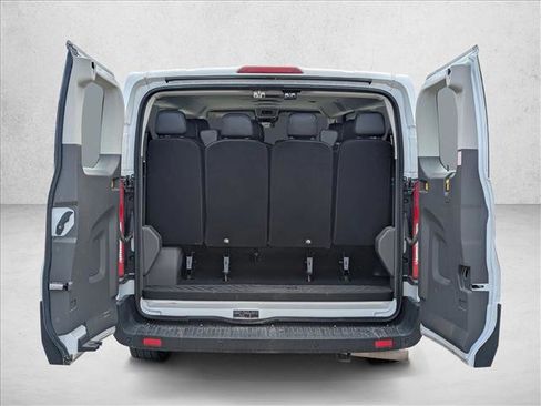 Used 2023 Ford Transit 350 XLT image 3