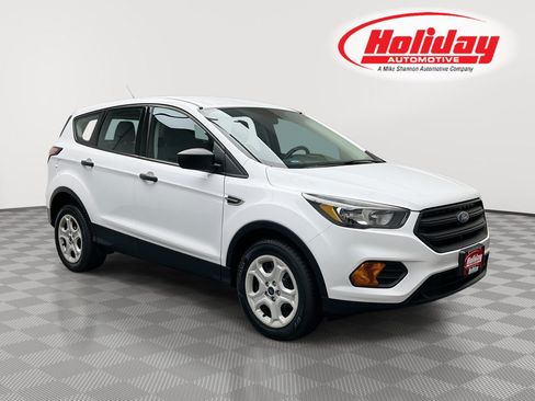 Used 2018 Ford Escape S FWD image 1