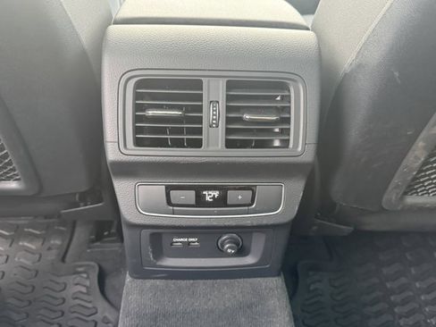 Used 2024 Audi Q5 2.0T Prestige image 16