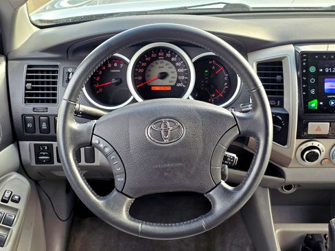 Used 2005 Toyota Tacoma 4x4 Double Cab w/ TRD Off-Road Pkg #2 image 12
