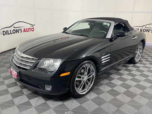 Used 2005 Chrysler Crossfire Limited image 2