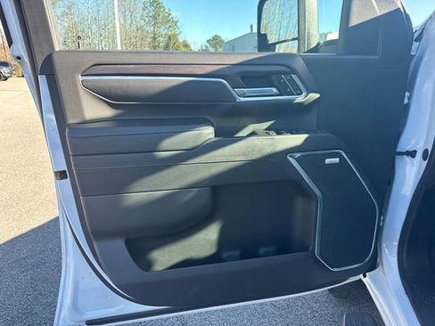 Certified 2024 GMC Sierra 3500 SLT w/ SLT Premium Package image 22