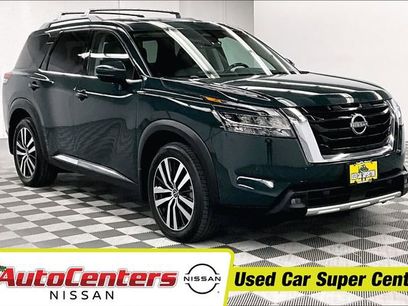 Used 2023 Nissan Pathfinder Platinum w/ Cargo Package