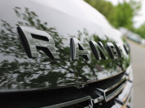 New 2026 Land Rover Range Rover SE AWD/4WD image 15
