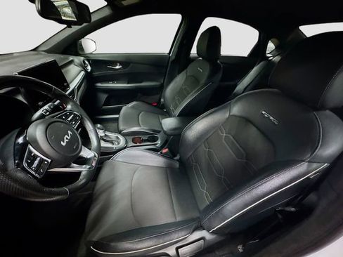 Used 2023 Kia Forte GT-Line image 15