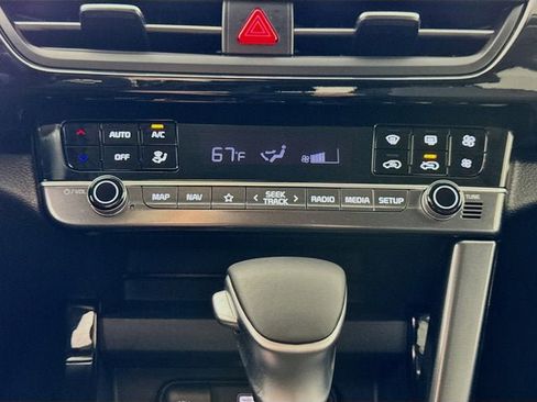 Certified 2025 Kia Seltos S image 16