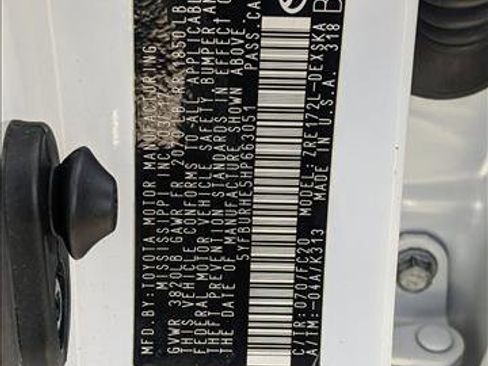 Used 2017 Toyota Corolla SE image 23