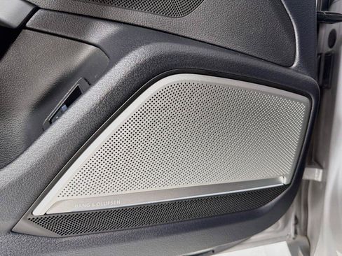 Used 2022 Audi RS 6 AWD/4WD image 10