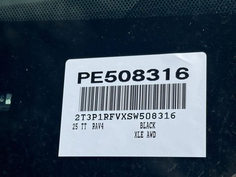 Certified 2025 Toyota RAV4 XLE AWD/4WD image 14