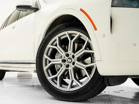Used 2026 BMW X7 xDrive40i image 30