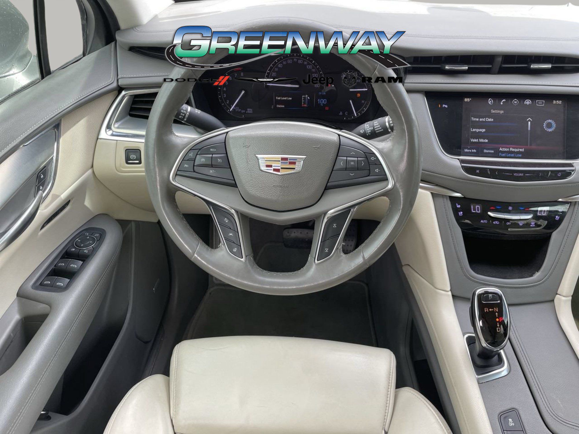 Used 2017 Cadillac XT5 Premium Luxury FWD image 13
