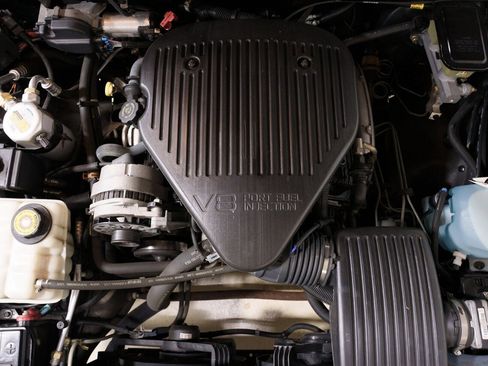 Used 1996 Chevrolet Impala SS RWD image 37