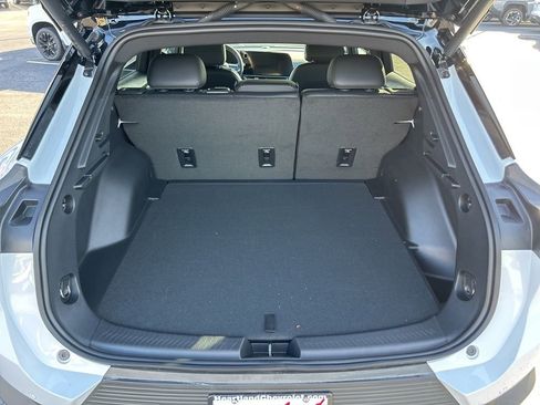 New 2026 Chevrolet Equinox EV LT w/ LPO, Blackout Package FWD image 41