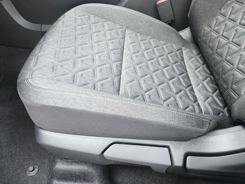 New 2026 Nissan Kicks SV image 18