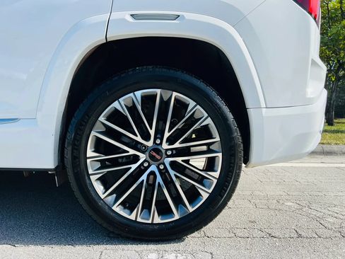 Used 2026 GMC Terrain Denali AWD/4WD image 9