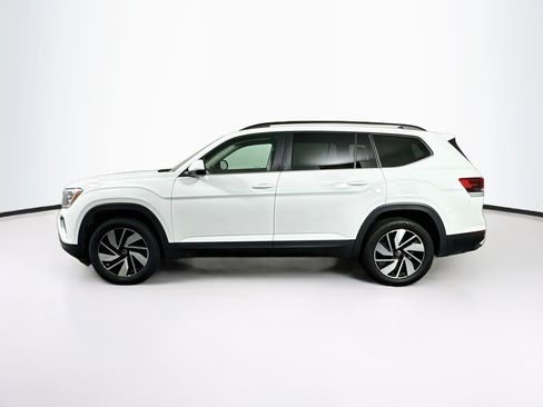 Used 2025 Volkswagen Atlas SE AWD/4WD image 4
