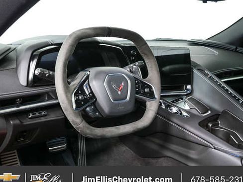 Used 2024 Chevrolet Corvette Stingray Preferred Conv w/ 2LT image 4
