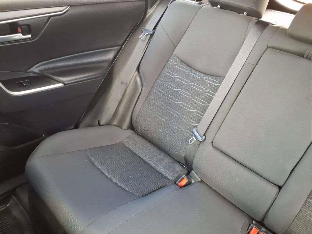 Used 2023 Toyota RAV4 SE w/ Convenience Package AWD/4WD image 18
